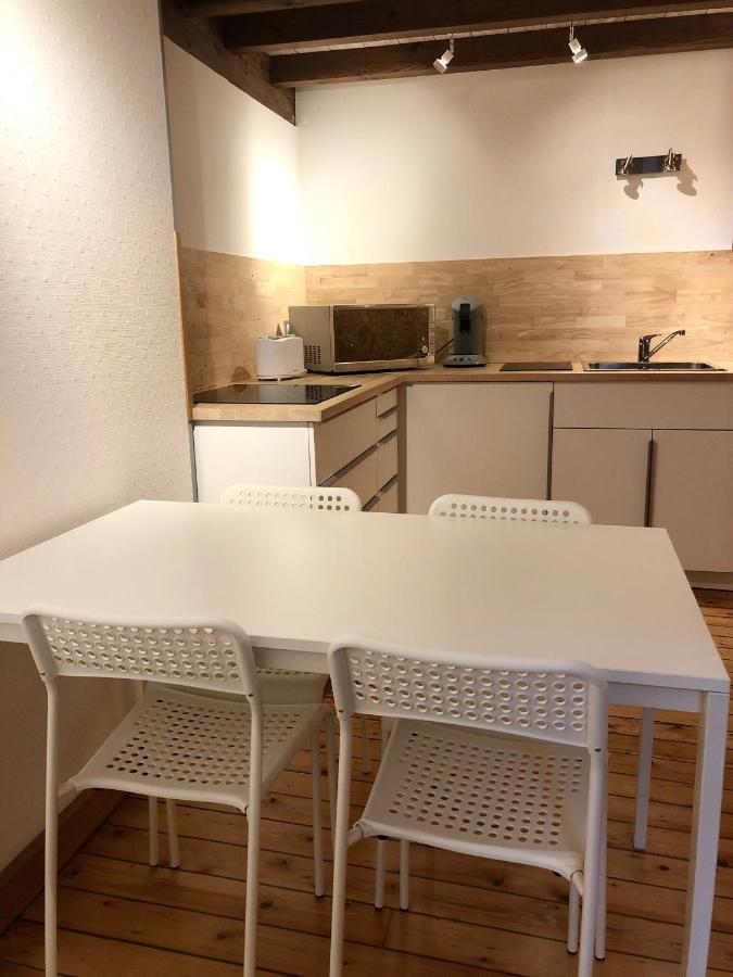 Studio De 35M2 Au Centre De Cusset Exteriör bild