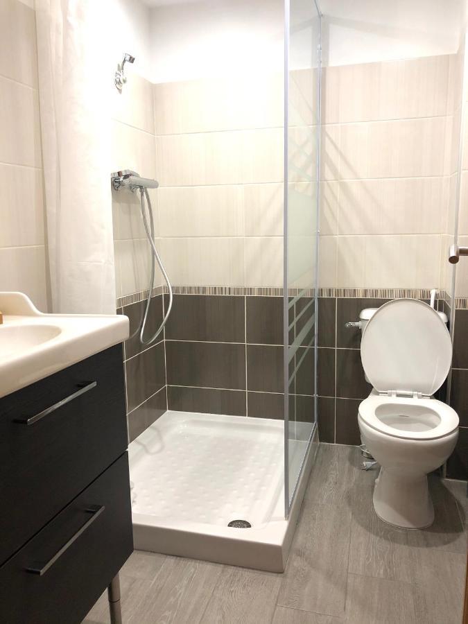 Studio De 35M2 Au Centre De Cusset Exteriör bild