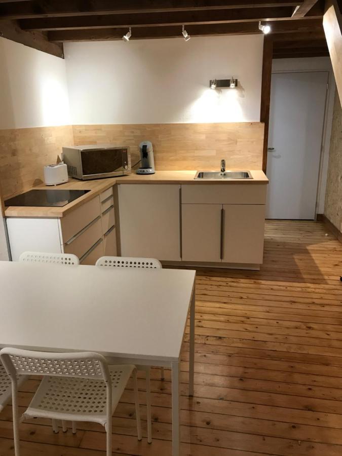 Studio De 35M2 Au Centre De Cusset Exteriör bild